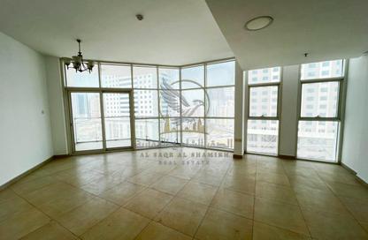 Apartment - 3 Bedrooms - 4 Bathrooms for rent in Al Khan Corniche - Al Khan - Sharjah