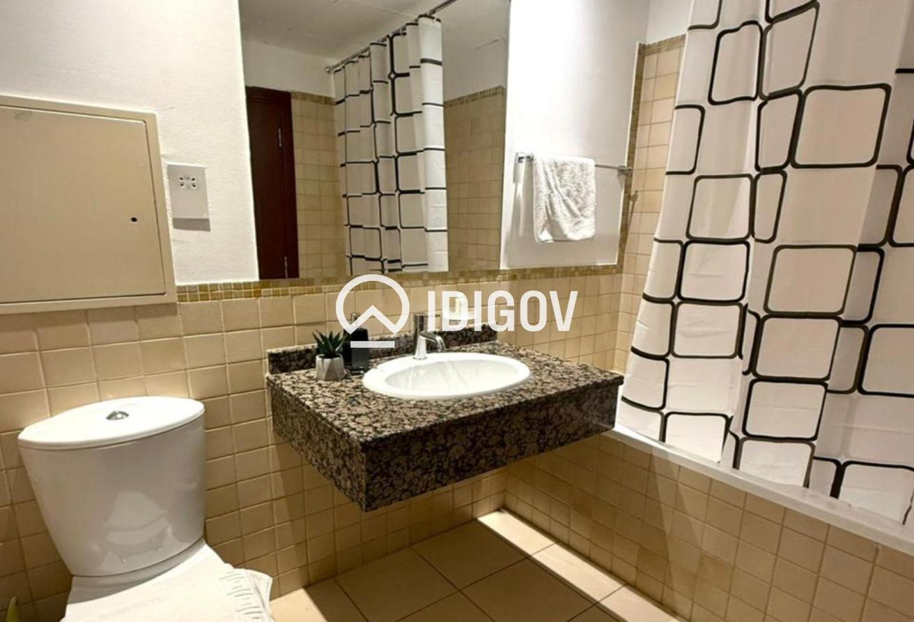 Furnished | Premium Location | Mid Floor photo 11