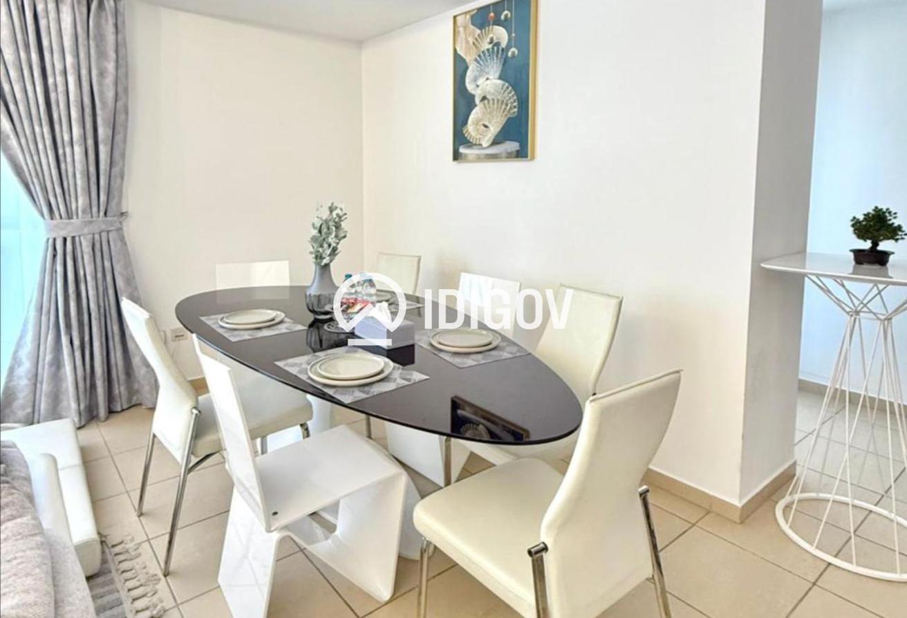 Furnished | Premium Location | Mid Floor photo 2