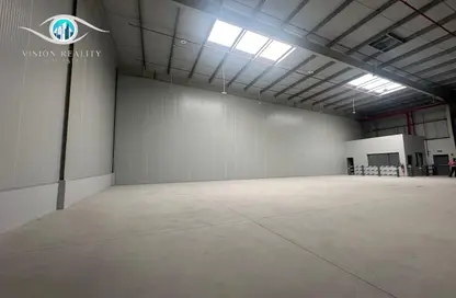 Warehouse - Studio - 2 Bathrooms for rent in Industrial Park - RAK FTZ - Ras Al Khaimah