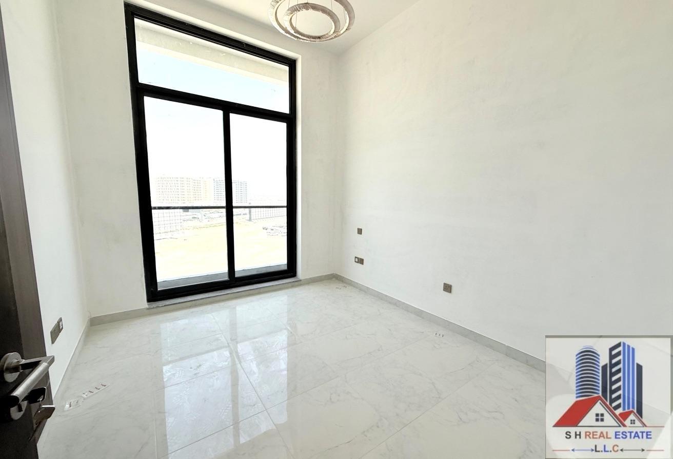 3-BR Apartment with Maids Room, only in 110k photo 6