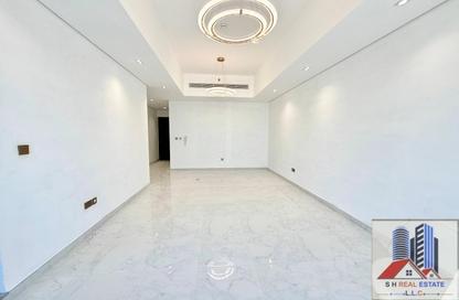 Apartment - 3 Bedrooms - 3 Bathrooms for rent in Al Warqa'a 1 - Al Warqa'a - Dubai