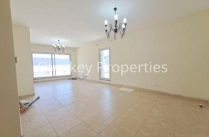 Apartment - 2 Bedrooms - 3 Bathrooms for rent in Blue Waves Residence - Al Mankhool - Bur Dubai - Dubai Apartment - 2 Bedrooms - 3 Bathrooms for rent in Blue Waves Residence - Al Mankhool - Bur Dubai - Dubai