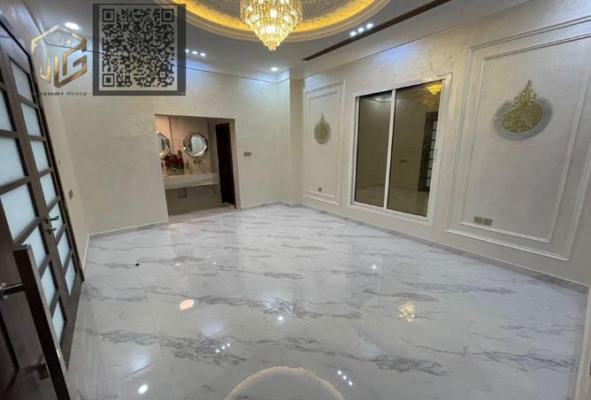 127928347 - Property Image 3