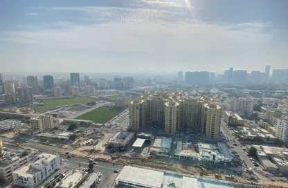 Apartment - 1 Bedroom - 2 Bathrooms for sale in Oasis Tower - Al Rashidiya 1 - Al Rashidiya - Ajman