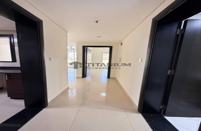 Apartment - 1 Bedroom - 2 Bathrooms for rent in Royal JVC Building - District 10 - Jumeirah Village Circle - Dubai