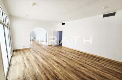Villa - 5 - 6 for rent in Jumeirah 1 Villas - Jumeirah 1 - Jumeirah - Dubai