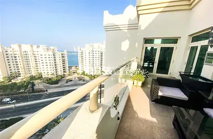 Apartment - 3 Bedrooms - 2 Bathrooms for rent in Al Khushkar - Shoreline Apartments - Palm Jumeirah - Dubai