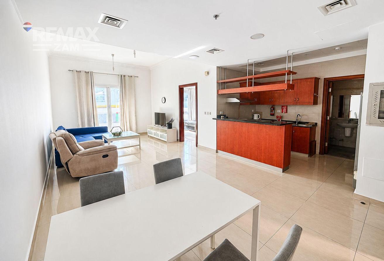 Fully Furnished | Layout | Ready Now photo 6