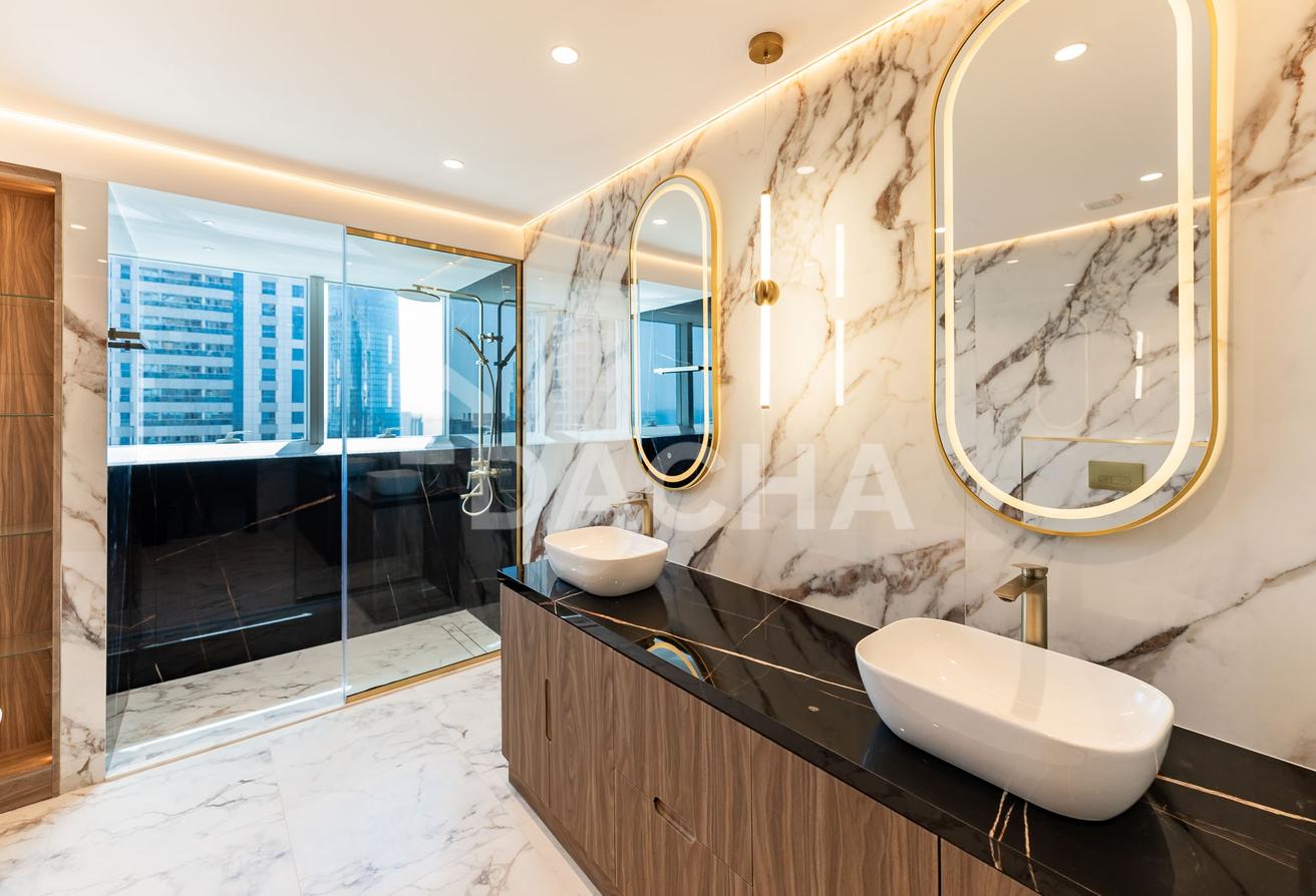 PENTHOUSE | Fully Upgraded | Full Sea View photo 28