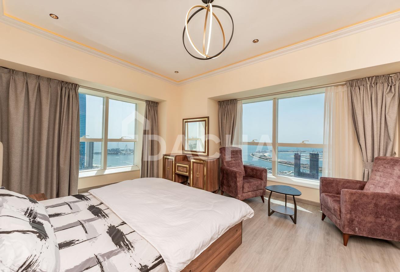 PENTHOUSE | Fully Upgraded | Full Sea View photo 12