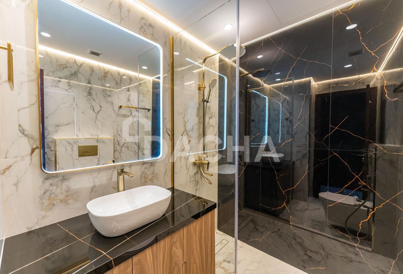 PENTHOUSE | Fully Upgraded | Full Sea View photo 16