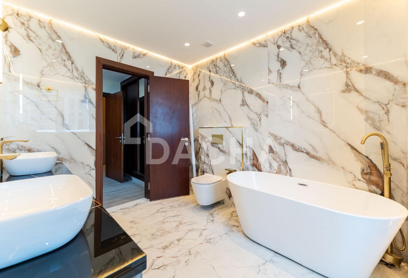 PENTHOUSE | Fully Upgraded | Full Sea View photo 22