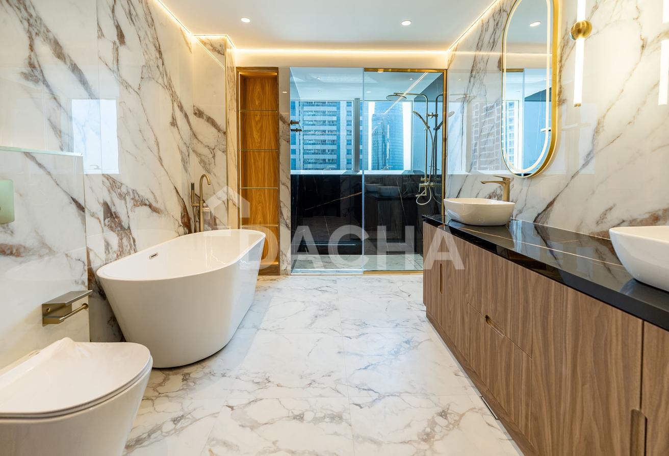 PENTHOUSE | Fully Upgraded | Full Sea View photo 20