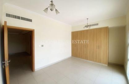 Villa - Studio - 4 Bathrooms for rent in Umm Suqeim 1 Villas - Umm Suqeim 1 - Umm Suqeim - Dubai