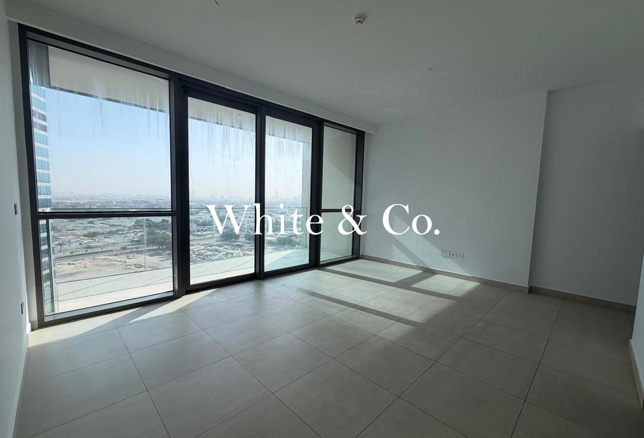 Vacant Now | Large Layout | Unfurnished photo 3