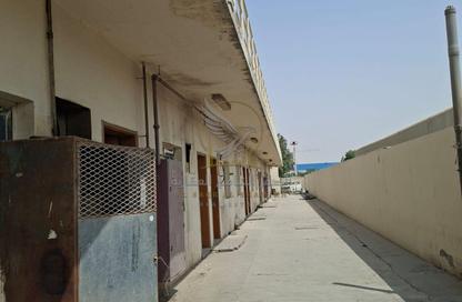 Labor Camp - Studio - 7+ Bathrooms for rent in Al Sajaa S - Al Sajaa - Sharjah
