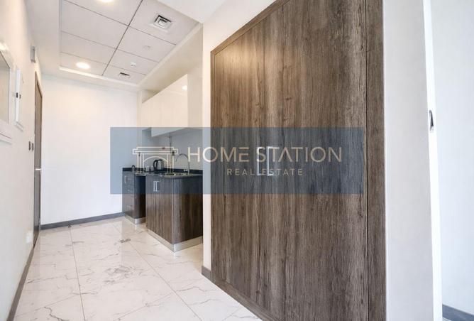 72725417 - Property Image 3