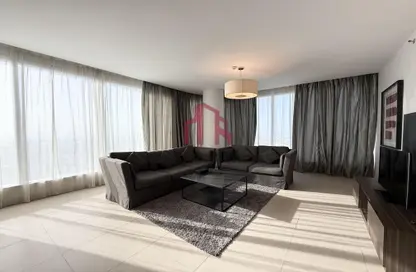 شقة - 3 غرف نوم - 3 حمامات للايجار في برج نسيمه - شارع الشيخ زايد - دبي