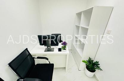 Office Space - Studio - 1 Bathroom for rent in Reem Residency - Al Karama - Dubai