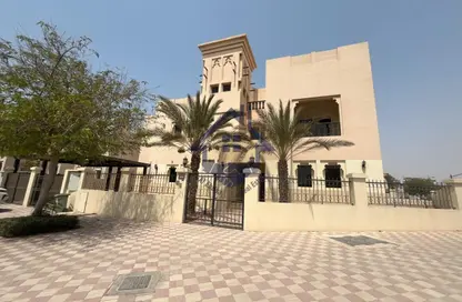 فيلا - 4 غرف نوم - 6 حمامات للبيع في فلل قرية الحمرا - قرية الحمرا - رأس الخيمة