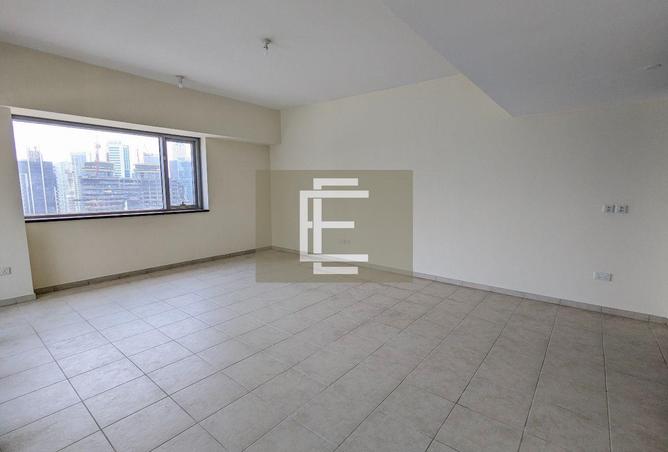 98273202 - Property Image 3