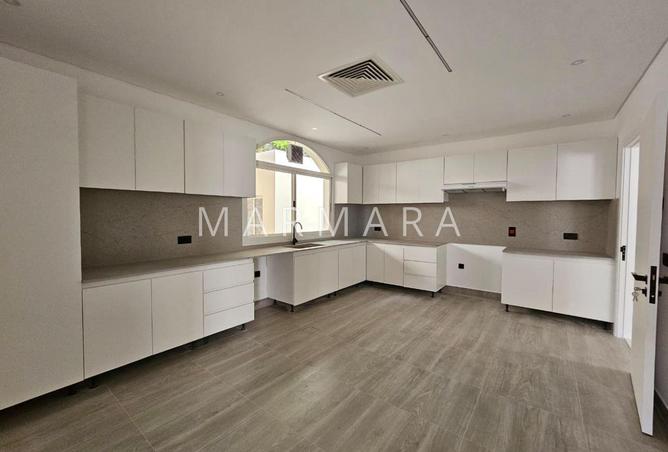 106873362 - Property Image 3