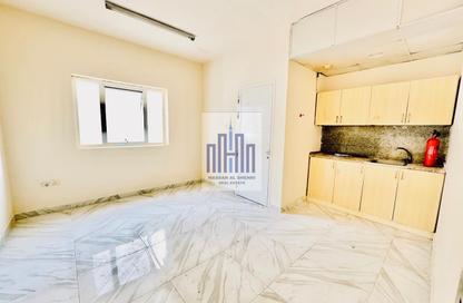 Apartment - Studio - 1 Bathroom for rent in Muwailih Building - Muwaileh - Sharjah