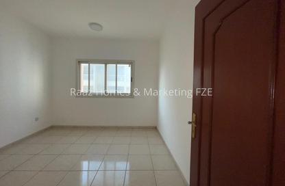 Apartment - 1 - 1 for rent in Al Plaza Building - Al Ghuair - Al Gharb - Sharjah