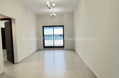 شقة - 2 غرف نوم - 3 حمامات للايجار في إميرالد أفينيو - الورقاء 1 - الورقاء - دبي