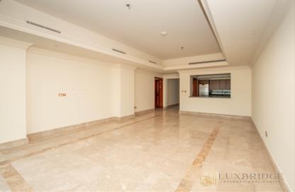 Apartment - 1 Bedroom - 2 Bathrooms for rent in The Fairmont Palm Residence North - The Fairmont Palm Residences - Palm Jumeirah - Dubai