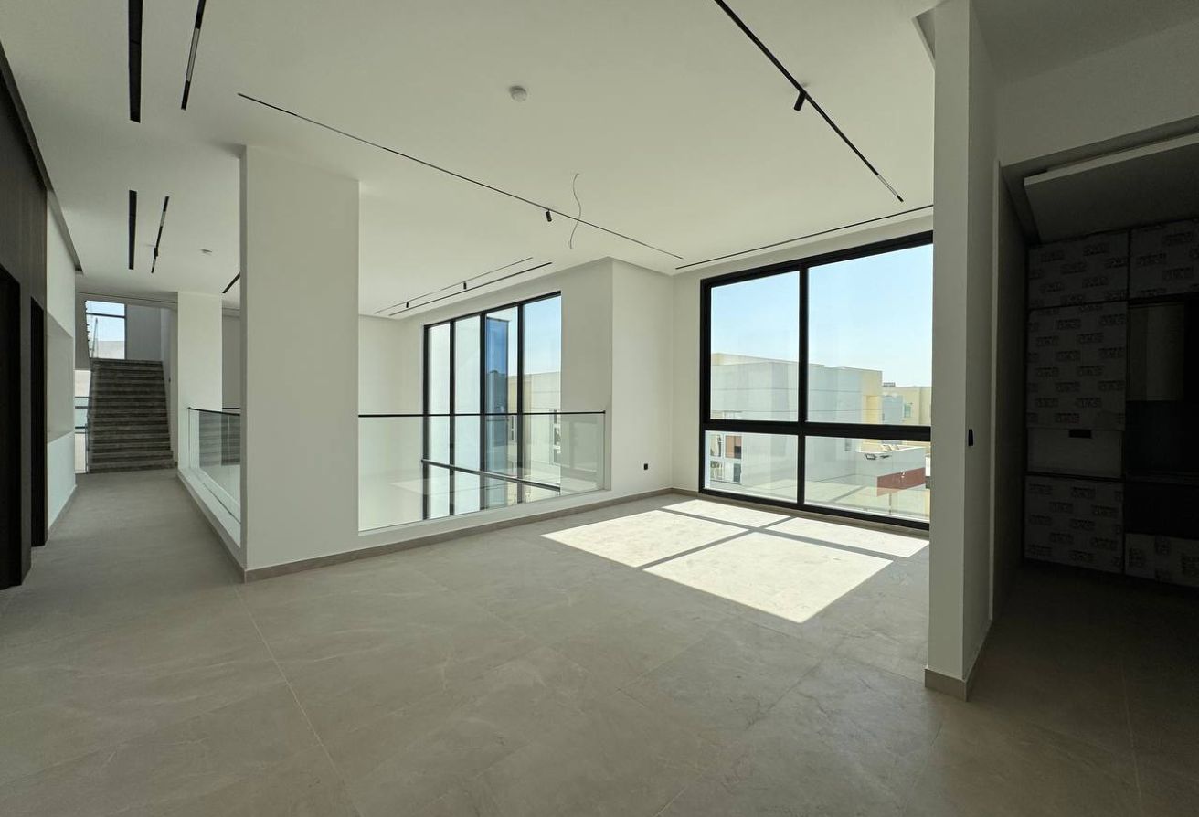 MODERN 7BR VILLA | LAVISH GARDEN | PRIME LOCATION - 19