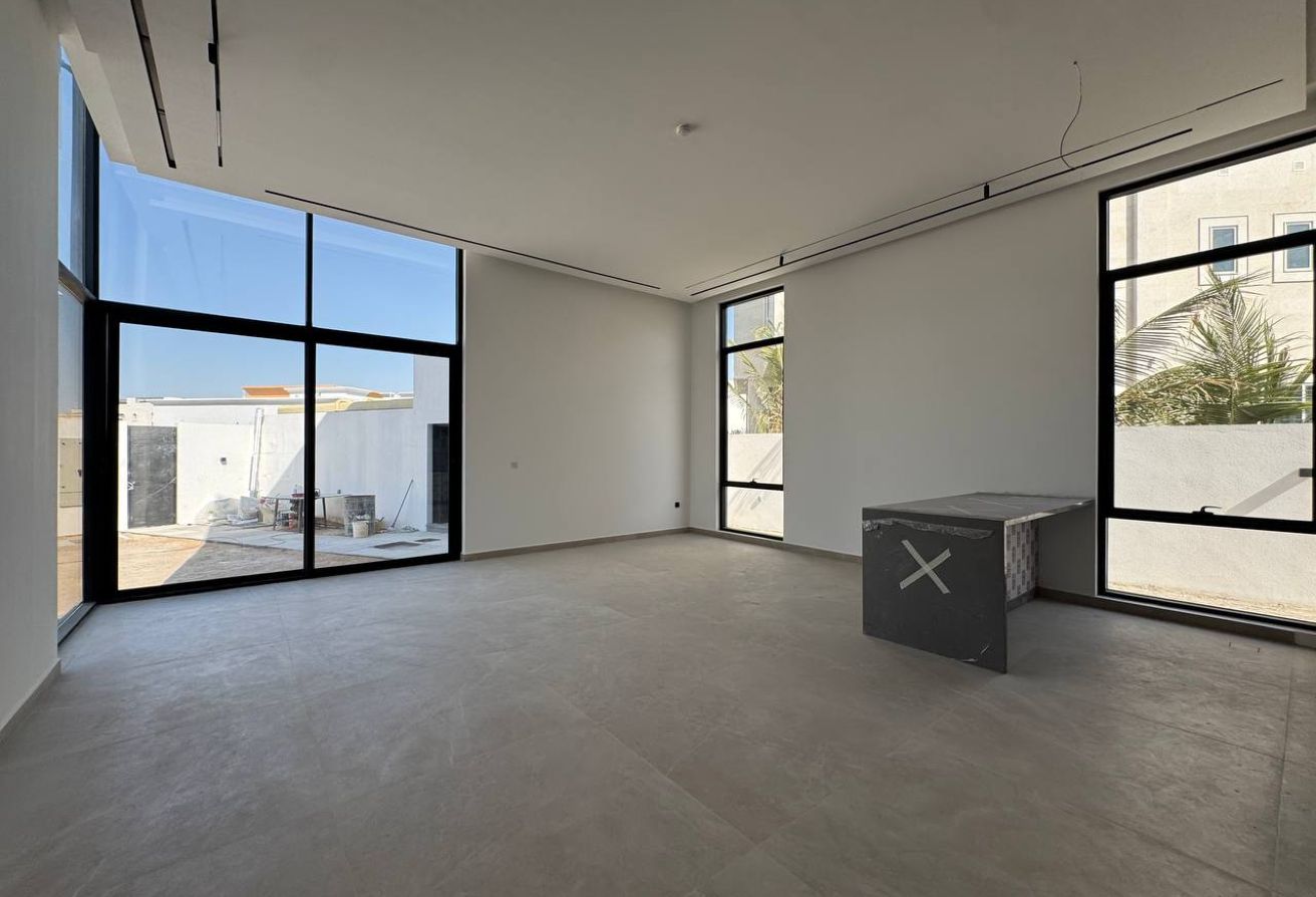 MODERN 7BR VILLA | LAVISH GARDEN | PRIME LOCATION - 15