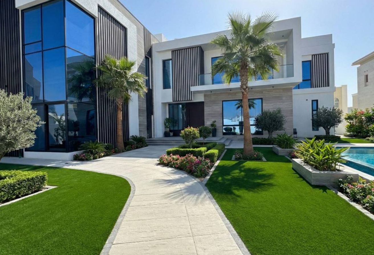 MODERN 7BR VILLA | LAVISH GARDEN | PRIME LOCATION - 2