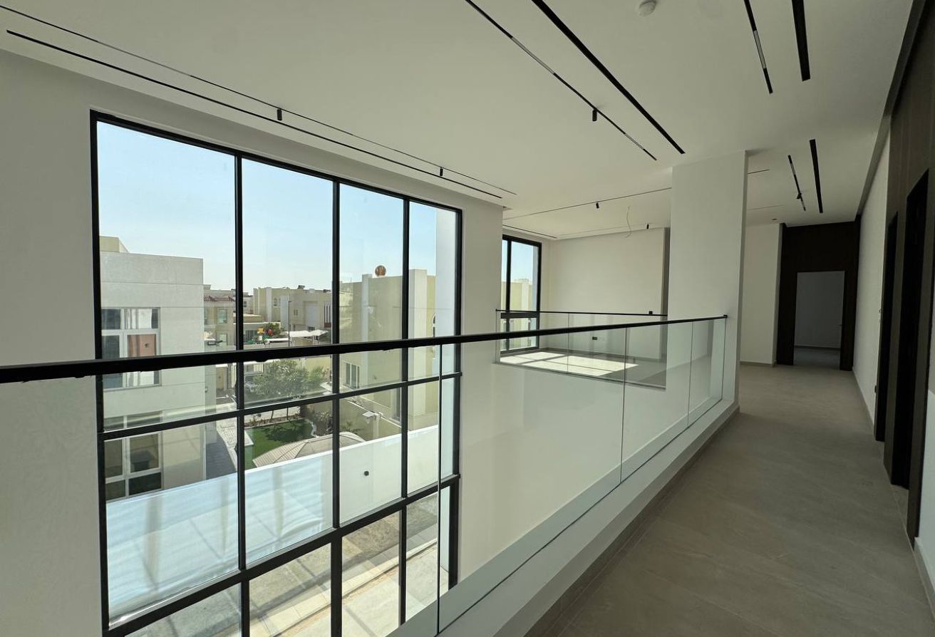 MODERN 7BR VILLA | LAVISH GARDEN | PRIME LOCATION - 12