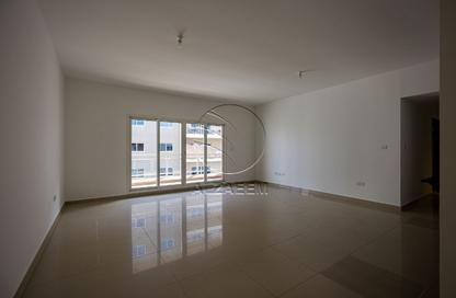 Apartment - 2 - 2 for sale in Tower 33 - Al Reef Downtown - Al Reef - Abu Dhabi