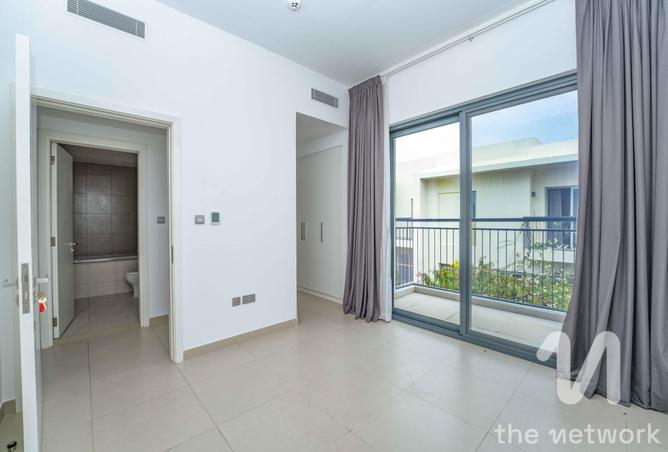 74232080 - Property Image 3