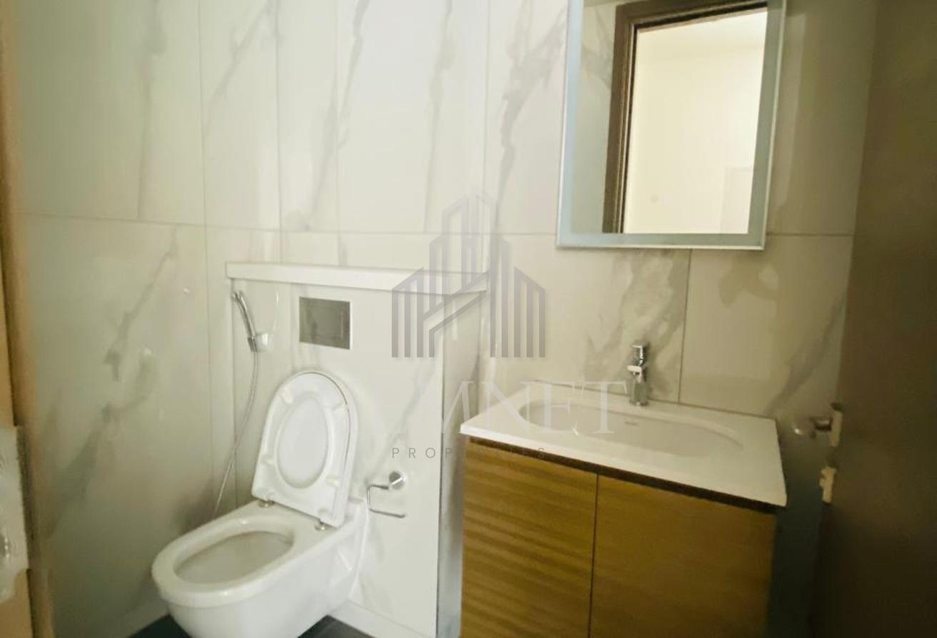 Lagoon View | Brand New 1BR | Spacious | Vacant photo 12