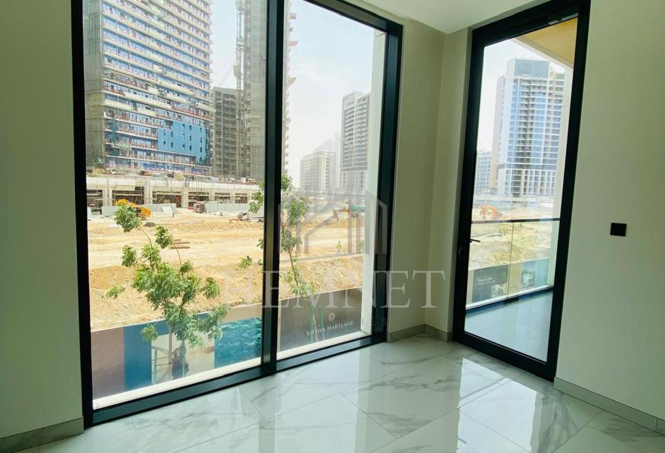 Lagoon View | Brand New 1BR | Spacious | Vacant photo 4