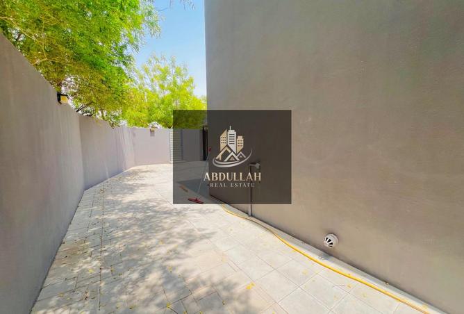 135616402 - Property Image 3