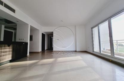 Apartment - 2 - 3 for sale in Tower 33 - Al Reef Downtown - Al Reef - Abu Dhabi