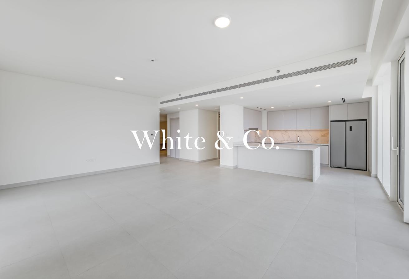 Brand New | Marina & Sea View | Vacant photo 3