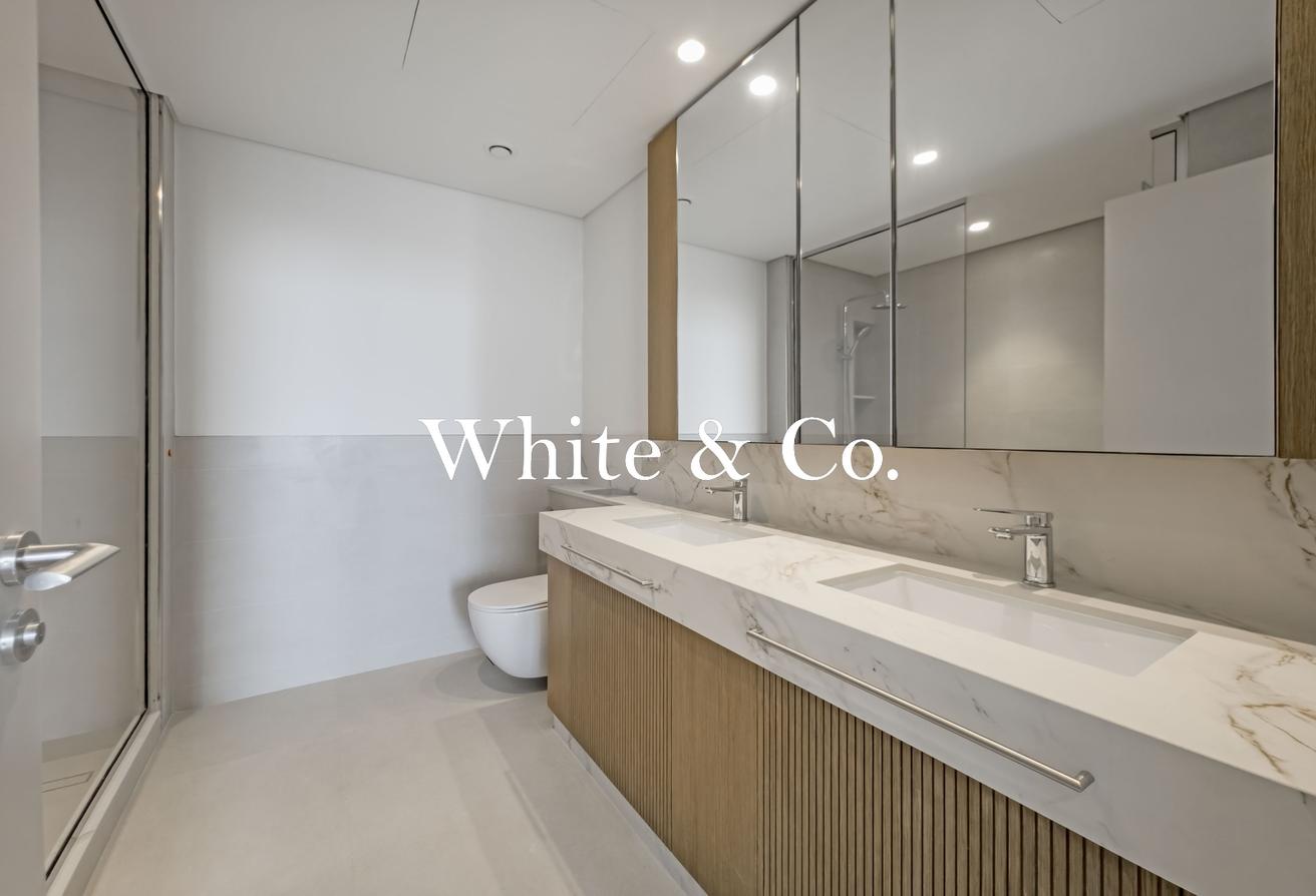 Brand New | Marina & Sea View | Vacant photo 16