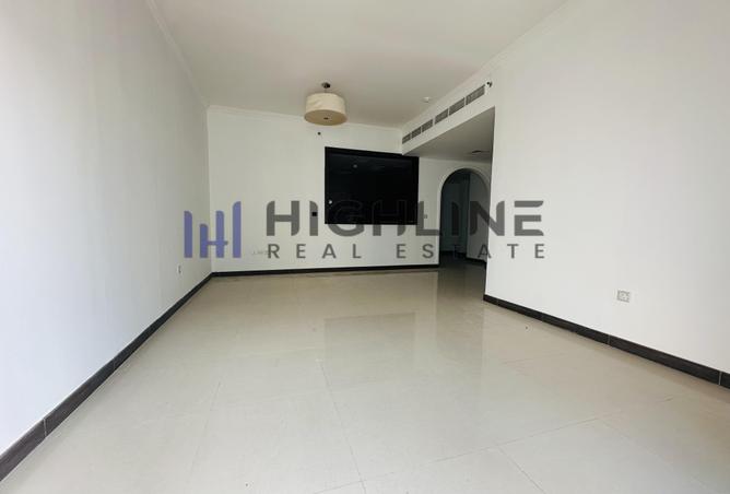 Modern 2BHK | Prime Location | Family Building photo 3