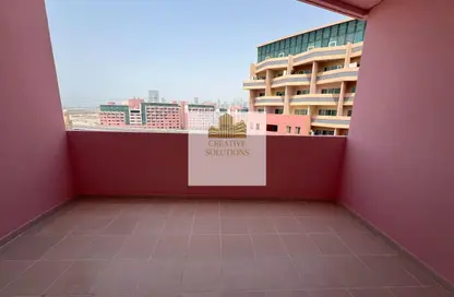 Apartment - Studio - 1 Bathroom for rent in The Gardens Buildings - The Gardens - Dubai
