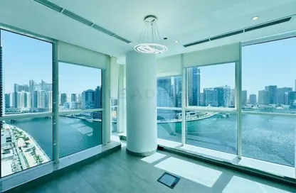 مكتب - 2 غرف نوم - 1 حمام للايجار في البحيرة المركزية - الخليج التجاري - دبي