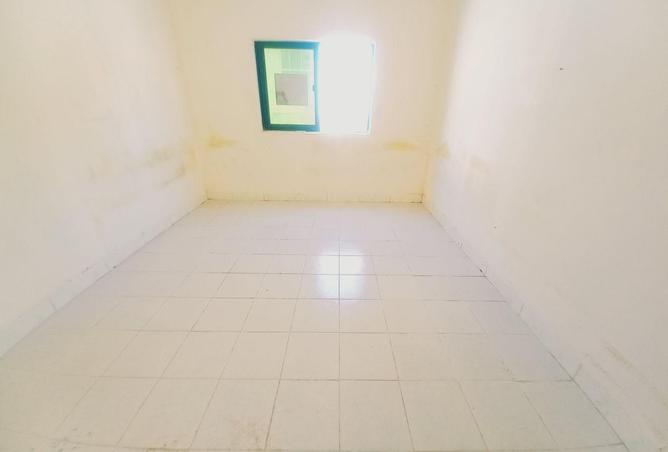 90054367 - Property Image 3