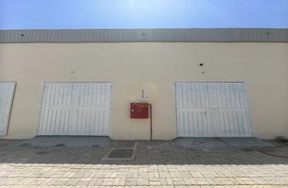 Warehouse - Studio - 1 for rent in Wadi AL AIN 1 - Al Noud - Al Ain