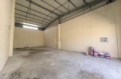 Warehouse - Studio - 1 for rent in Wadi AL AIN 1 - Al Noud - Al Ain