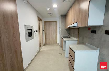 Apartment - Studio - 1 Bathroom for rent in Karimian 3 - Jumeirah Garden City - Al Satwa - Dubai
